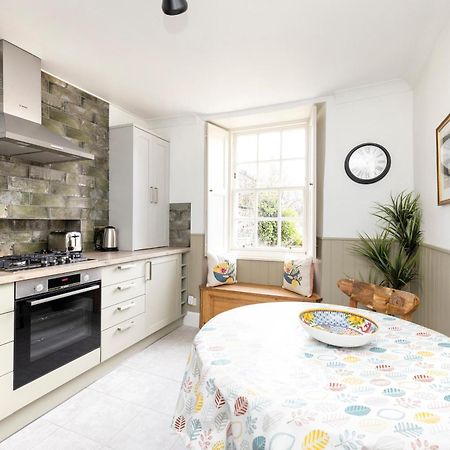 Joivy Beautiful Apartment, Private Garden, Calton Hill Edimburgo Esterno foto