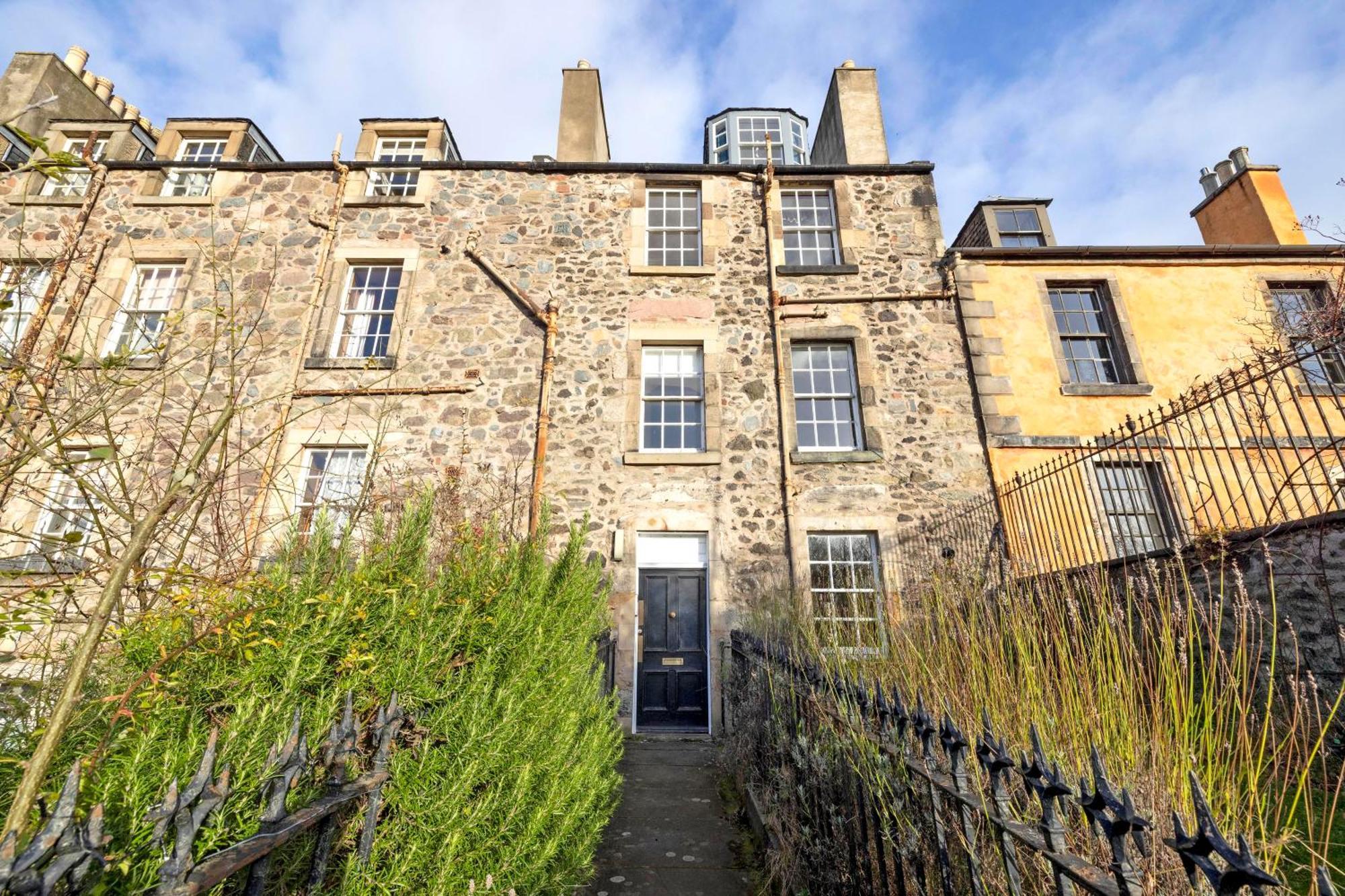Joivy Beautiful Apartment, Private Garden, Calton Hill Edimburgo Esterno foto