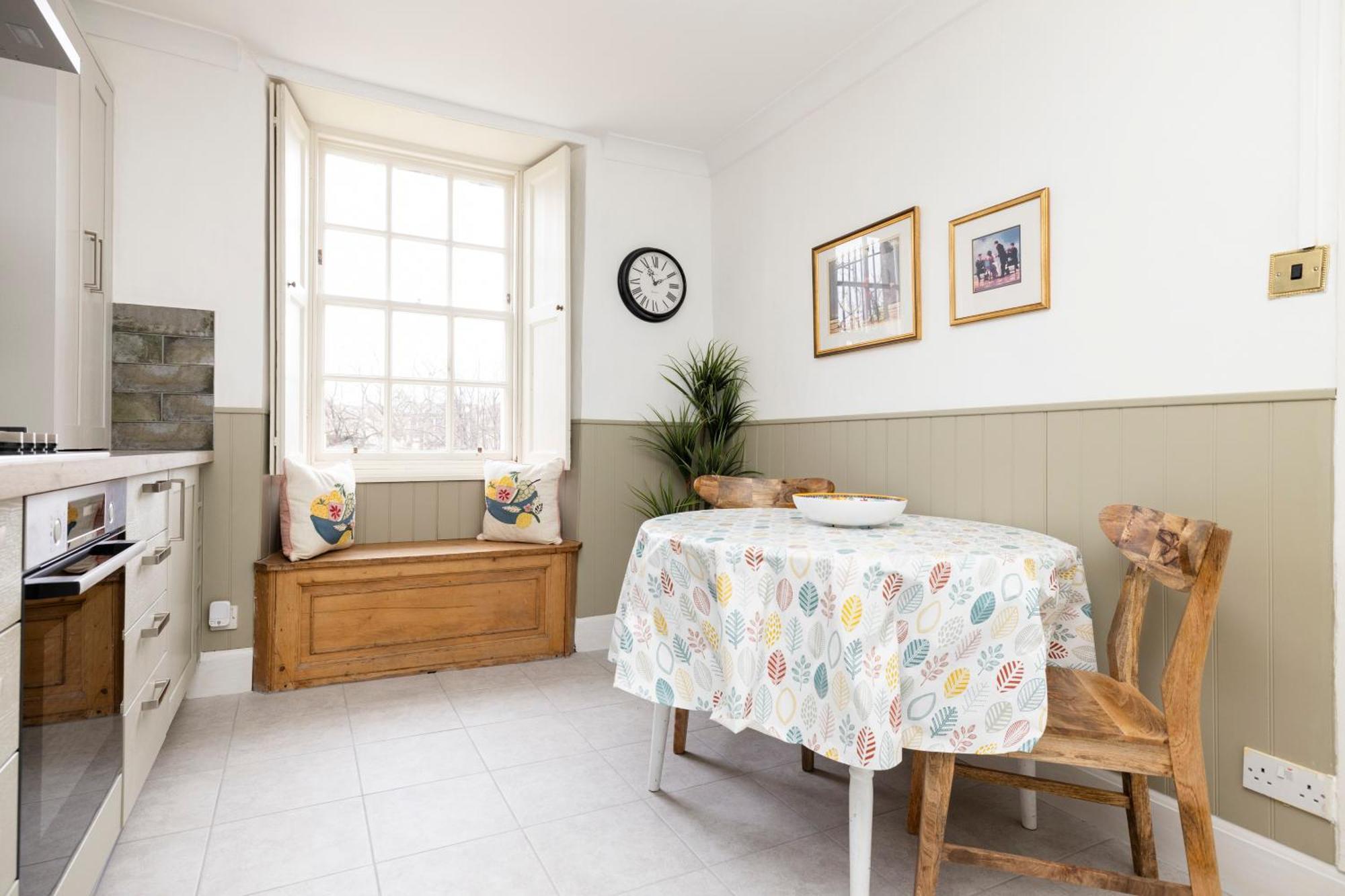 Joivy Beautiful Apartment, Private Garden, Calton Hill Edimburgo Esterno foto